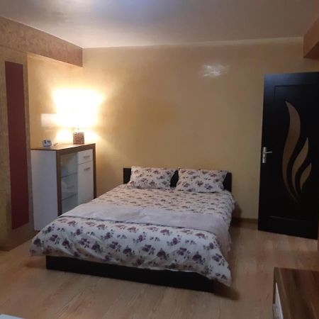 Apartament In Centrul Iasului Iasi Exterior photo